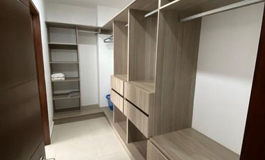 ¡ Renta Vacacional - Amplia Villa con Terraza, Alberca y Jardín !