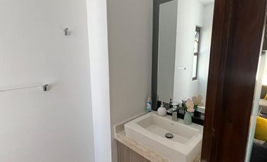 ¡ Renta Vacacional - Amplia Villa con Terraza, Alberca y Jardín !