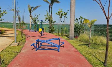 ¡ Renta Vacacional - Amplia Villa con Terraza, Alberca y Jardín !