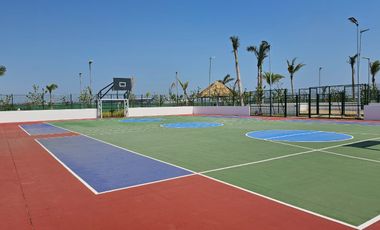 ¡ Renta Vacacional - Amplia Villa con Terraza, Alberca y Jardín !