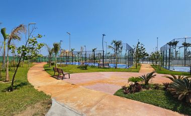 ¡ Renta Vacacional - Amplia Villa con Terraza, Alberca y Jardín !