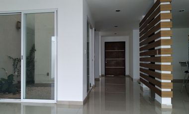 HERMOSA RESIDENCIA EN RENTA - RESIDENCIAL 