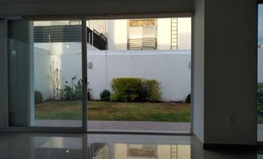 HERMOSA RESIDENCIA EN RENTA - RESIDENCIAL 