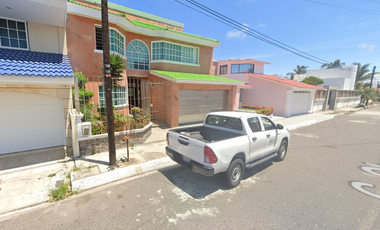 CASA EN VENTA EN COSTA DE ORO VERACRUZ DE REMATE YA ADJUDICADA