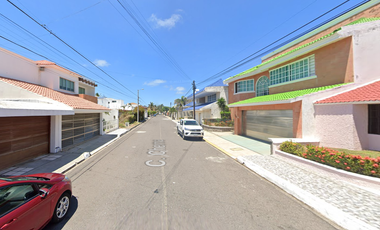 CASA EN VENTA EN COSTA DE ORO VERACRUZ DE REMATE YA ADJUDICADA