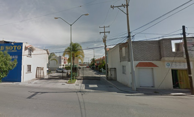Casa En Remate Bancario En Cto. Panamá, Priv. Panamá, San Francisco Del Rincón, Guanajuato (60% Descuento, Única Oportunidad) SK12