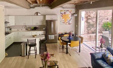 Amplia y moderna Residencia tipo loft, en venta, Naucalpan, Estado de México.