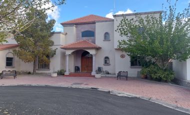RESIDENCIA EN CAMPOS ELISEOS