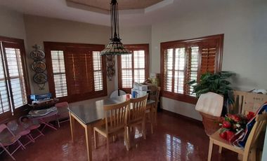 RESIDENCIA EN CAMPOS ELISEOS