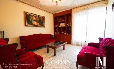 CASA EN VENTA EN LA COL. ALCALDES, LAGOS DE MORENO, JALISCO.