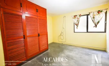 CASA EN VENTA EN LA COL. ALCALDES, LAGOS DE MORENO, JALISCO.