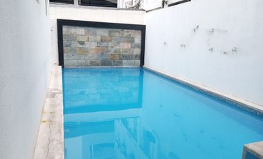 Suite amueblada de alquiler en Kennedy Norte, 1 parqueo, piscina y BBQ.