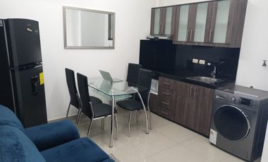 Suite amueblada de alquiler en Kennedy Norte, 1 parqueo, piscina y BBQ.