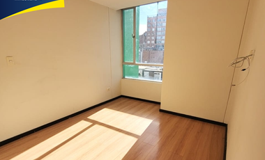 APARTAMENTO EN ARRIENDO  EDIFICIO TORRE SAN JORGE, BARRIO PANDIACO