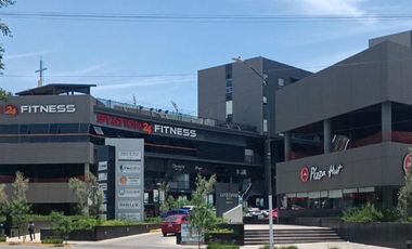 Se Renta Local en Plaza Clouthier, Zapopan, Jalisco