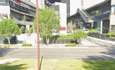 Se Renta Local en Plaza Clouthier, Zapopan, Jalisco