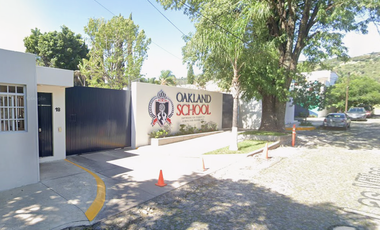 La tranquilidad de una gran decisión comienza aqui!! Venta de Amplia Casa En Remate Bancario ,El Palomar, Jalisco.