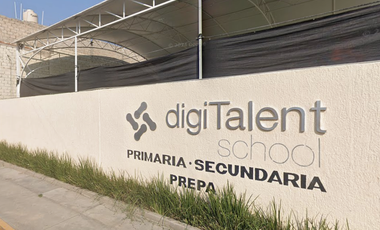 La tranquilidad de una gran decisión comienza aqui!! Venta de Amplia Casa En Remate Bancario ,El Palomar, Jalisco.