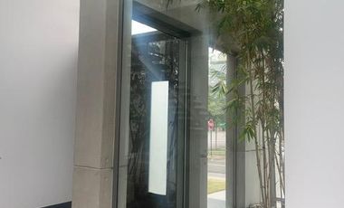 C335 - Venta Casa Mansión en Ribera del Batán Samborondón