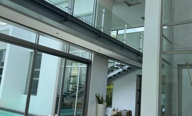 C335 - Venta Casa Mansión en Ribera del Batán Samborondón
