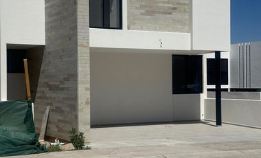 CASA EN VENTA EN ST ANGELO AL NORTE