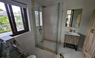 7 Bedrooms with pool for rent in Ayala Alabang Muntinlupa