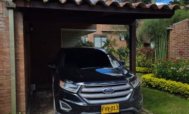 VENTA DE HERMOSA CASA VIA CHIA