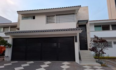 ESPECTACULAR CASA EN VENTA MIRADOR DE GRAN JARDIN LEON GUANAJUATO