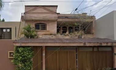 EXCELENTE PROPIEDAD UBICADA EN LA COLONIA LOS LAURELES, EN ZAMORA DE HIDALGO, MICHOACAN