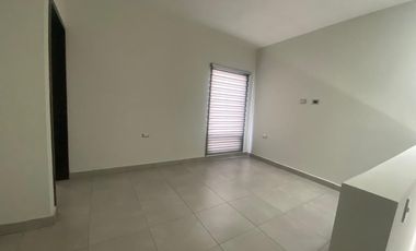 CASA CON ALBERCA EN VIÑEDOS
