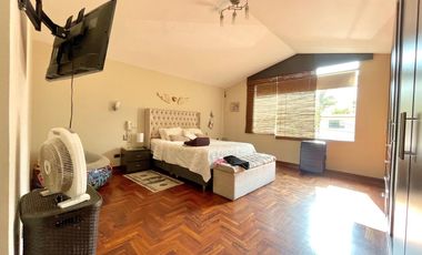ALQUILO LINDA CASA REMODELADA EN LA AURORA AMPLIA Y CON GRAN TERRAZA Y JARDÍN