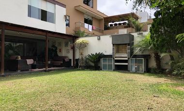 ALQUILO LINDA CASA REMODELADA EN LA AURORA AMPLIA Y CON GRAN TERRAZA Y JARDÍN