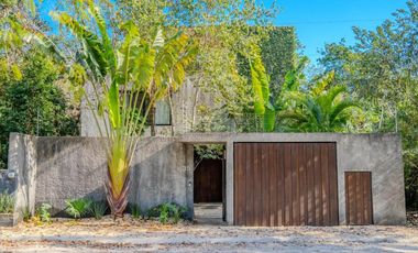 Villa de 3 Recámaras con Diseño Único en Tulum, al lado del hotel Holistika: Ubicación, Tranquilidad y Elegancia Moderna