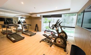 Alquilo Departamento Amoblado 54 m2 Vista Externa 2 Dormitorios Cochera y Áreas Comunes en Barranco