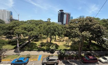 NUEVO INGRESO !! VENDO DEPA FRENTE A PARQUE EN SANTA CATALINA - LA VICTORIA LIM S.ISIDRO