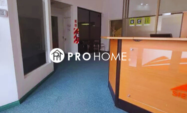 Se Arrienda amplia oficina en sector Sur de la ciudad