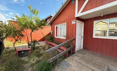 Casa con Departamento Interior, Terreno 200 M2, Sector Amanecer, Temuco