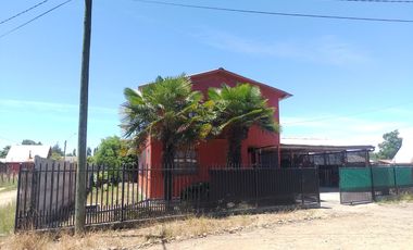 Casa en sector de Semillero Yerbas Buenas