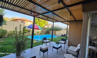 Hacienda El Peñon, Acogedora Propiedad Modelo Lingue Mediterranea
