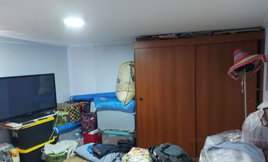 Casa en Avda Opción Comercial y habitacional, en terreno de 109 Mts. en Avda. San Martin con Avda. Manuel Antonio Matta, cercana a estación de metro