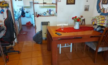 Casa en Avda Opción Comercial y habitacional, en terreno de 109 Mts. en Avda. San Martin con Avda. Manuel Antonio Matta, cercana a estación de metro