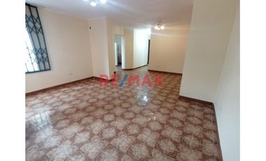 ID: 1121644 Vendo Dpto. Ocasion Parque 10 De Junio Callao / Bellavista 2Do Piso Excelente Ubicación