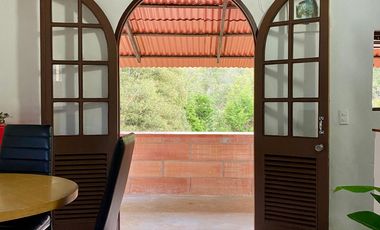 APARTA ESTUDIO CAMPESTRE, CON VISTA A LA MONTAÑA