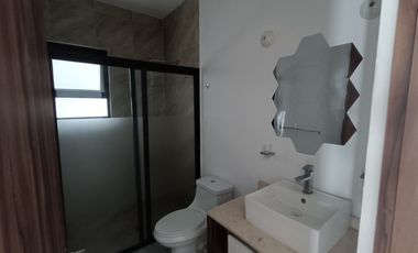 Departamento en Renta en fraccionamiento Carlota 2 en planta baja con jardin