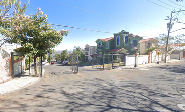 CASA EN VENTA FRACC URBI PASEOS DE SANTIAGO MONTECARLO II TONALA JALISCO