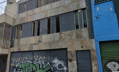 Venta de edificio de oficinas en Av. Cristóbal Colón, Colón, Guadalajara, Jal.