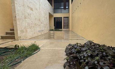 CASA EN VENTA EN EL CENTRO DE MERIDA