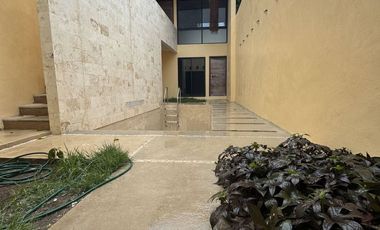 CASA EN VENTA EN EL CENTRO DE MERIDA