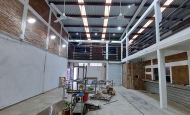 PROPIEDAD COMERCIAL EN VENTA IDEAL PARA NEGOCIO DE RESTAURANTE, OFICINA, BODEGA