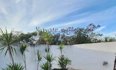 Preciosa casa en venta de 2 pisos y alberca al norte de Mérida